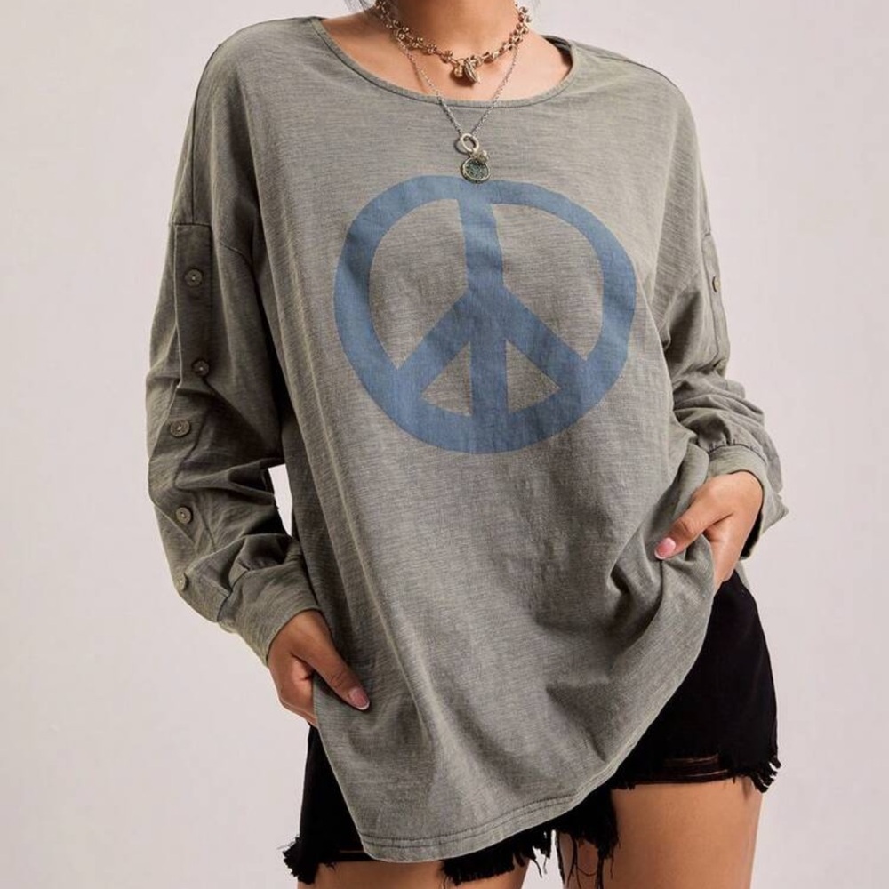 ☮️ PLUS Cotton Tee ☮️ - Picture 2 of 8